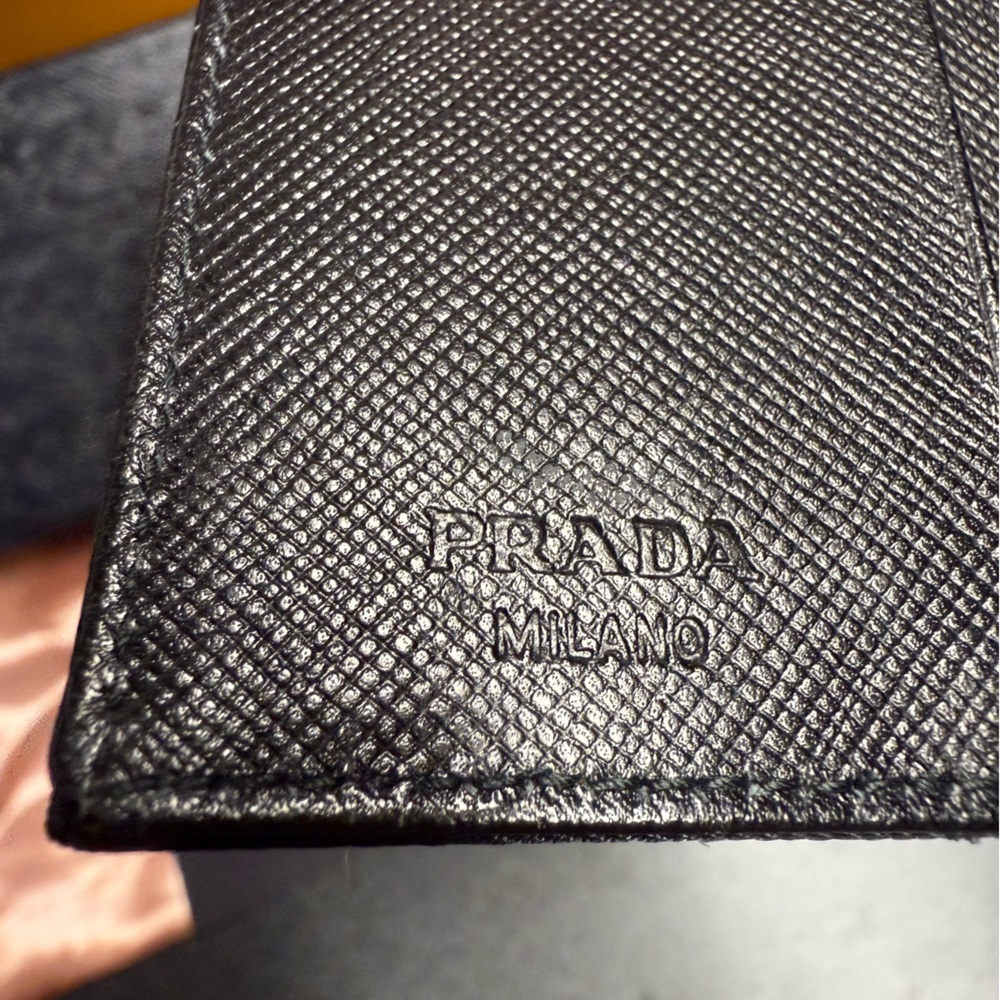 /traded/Prada Tessuto Key Holder - Picture 8 of 13